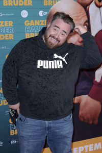 Filmpremiere 'Ganzer halber Bruder' in Köln