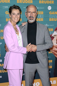 Filmpremiere 'Ganzer halber Bruder' in Köln