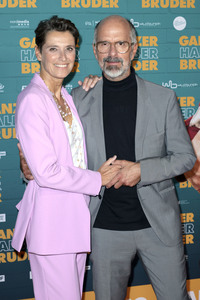 Filmpremiere 'Ganzer halber Bruder' in Köln