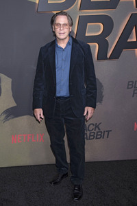 Serienpremiere 'Black Rabbit' in New York