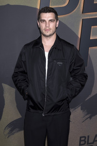 Serienpremiere 'Black Rabbit' in New York