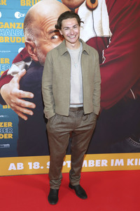 Filmpremiere 'Ganzer halber Bruder' in Hamburg