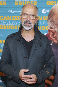 Filmpremiere 'Ganzer halber Bruder' in Hamburg