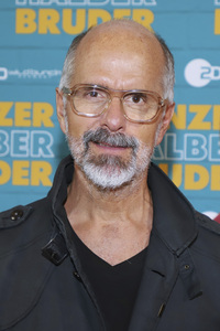 Filmpremiere 'Ganzer halber Bruder' in Hamburg