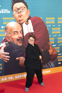 Filmpremiere 'Ganzer halber Bruder' in Hamburg