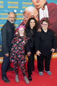 Filmpremiere 'Ganzer halber Bruder' in Hamburg