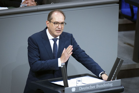 25. Sitzung des Deutschen Bundestages in Berlin