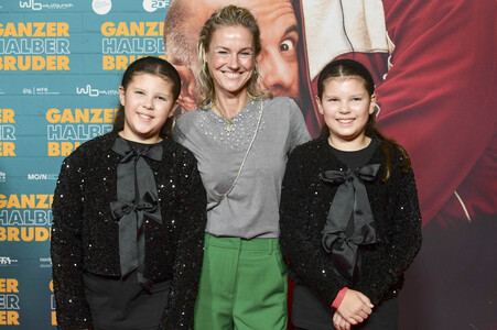 Filmpremiere 'Ganzer halber Bruder' in Hannover