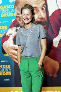 Filmpremiere 'Ganzer halber Bruder' in Hannover