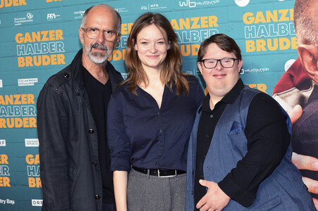 Filmpremiere 'Ganzer halber Bruder' in Hannover