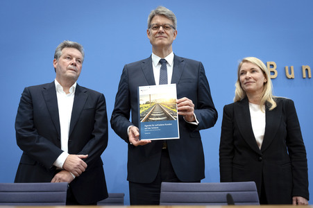 Bundespressekonferenz 'Eckpunkte zur Reform der Deutschen Bahn' in Berlin