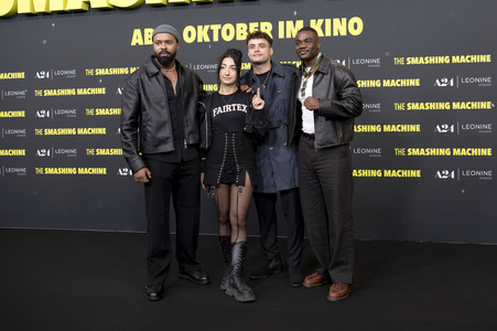 Filmpremiere 'The Smashing Machine' in Berlin