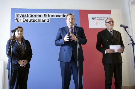 Pressestatement von Lars Klingbeil in Berlin