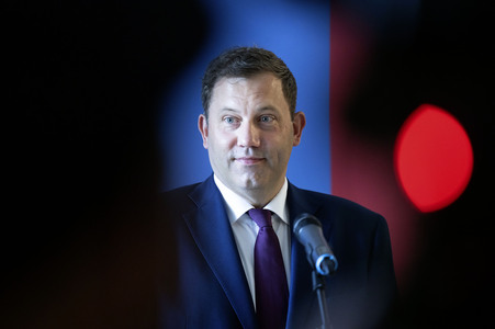 Pressestatement von Lars Klingbeil in Berlin