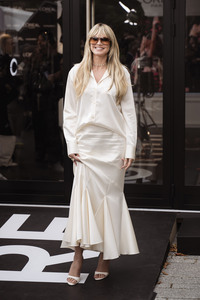 Heidi Klum beim L'Oréal Paris Pop-up Opening in Düsseldorf