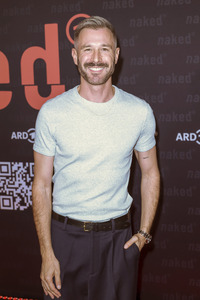 Serienpremiere 'Naked' in Köln