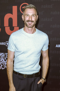 Serienpremiere 'Naked' in Köln