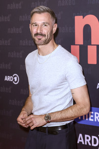 Serienpremiere 'Naked' in Köln