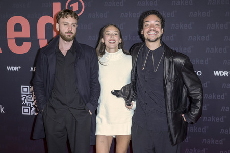Serienpremiere 'Naked' in Köln
