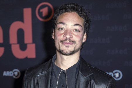 Serienpremiere 'Naked' in Köln