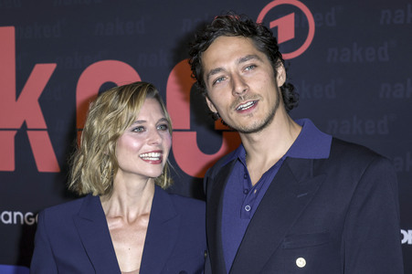 Serienpremiere 'Naked' in Köln