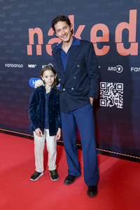 Serienpremiere 'Naked' in Köln