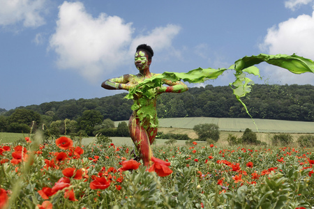 FARBKÖRPER Kalender 2026: Bodypainting Variationen