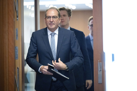 Pressestatement von Alexander Dobrindt zu Beschlüssen des Bundeskabinetts in Berlin