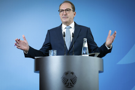 Pressestatement von Alexander Dobrindt zu Beschlüssen des Bundeskabinetts in Berlin