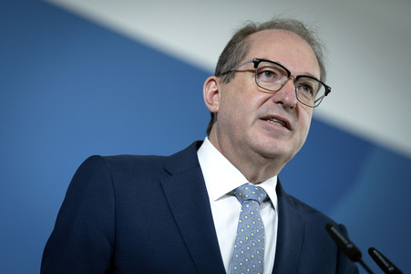 Pressestatement von Alexander Dobrindt zu Beschlüssen des Bundeskabinetts in Berlin