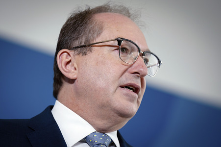 Pressestatement von Alexander Dobrindt zu Beschlüssen des Bundeskabinetts in Berlin