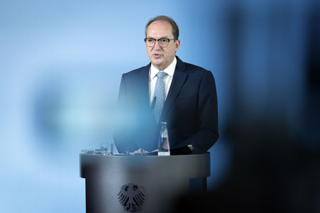 Pressestatement von Alexander Dobrindt zu Beschlüssen des Bundeskabinetts in Berlin
