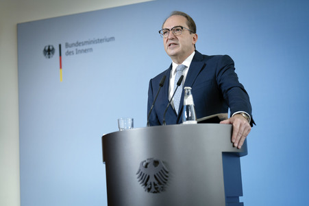 Pressestatement von Alexander Dobrindt zu Beschlüssen des Bundeskabinetts in Berlin