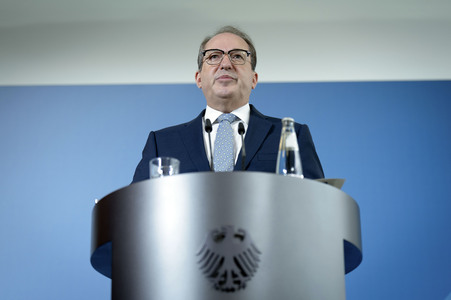 Pressestatement von Alexander Dobrindt zu Beschlüssen des Bundeskabinetts in Berlin