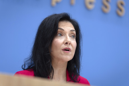 Bundespressekonferenz 'Vorstellung der Herbstprojektion 2025 der Bundesregierung' in Berlin