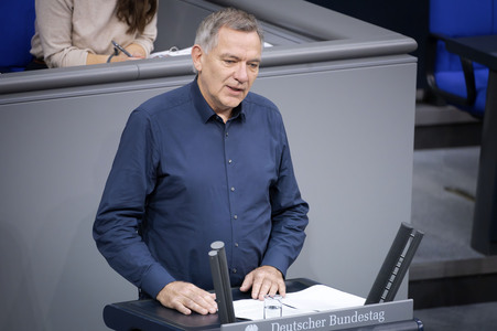 30. Sitzung des Deutschen Bundestages in Berlin