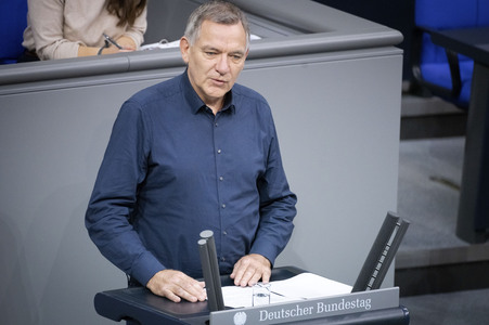 30. Sitzung des Deutschen Bundestages in Berlin