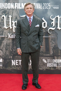 Festivaleröffnung und Filmpremiere 'Wake Up Dead Man: A Knives Out Mystery', BFI London Film Festival 2025