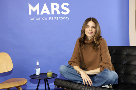 Fototermin mit Eva Padberg zum Welthundetag in Hamburg