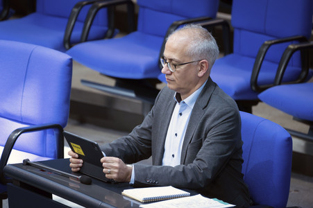 33. Sitzung des Deutschen Bundestages in Berlin