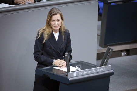 34. Sitzung des Deutschen Bundestages in Berlin