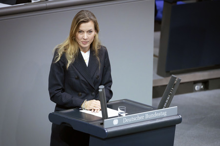 34. Sitzung des Deutschen Bundestages in Berlin