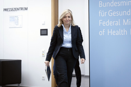 Pressestatement von Nina Warken in Berlin