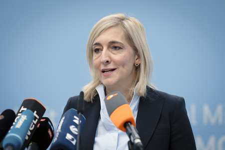 Pressestatement von Nina Warken in Berlin