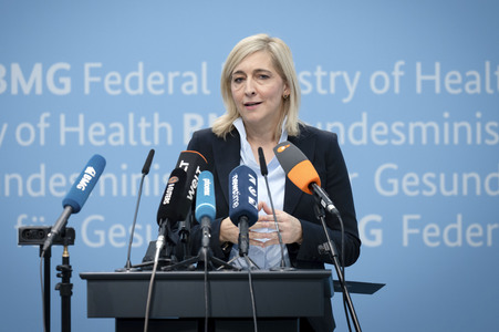 Pressestatement von Nina Warken in Berlin