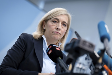 Pressestatement von Nina Warken in Berlin