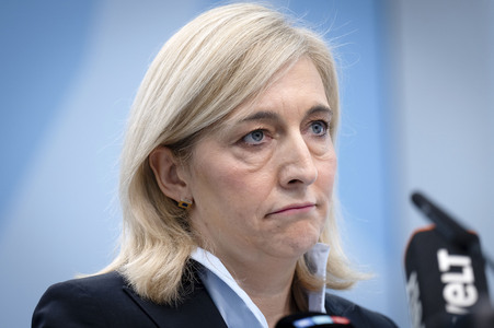 Pressestatement von Nina Warken in Berlin