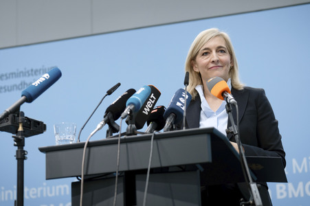 Pressestatement von Nina Warken in Berlin