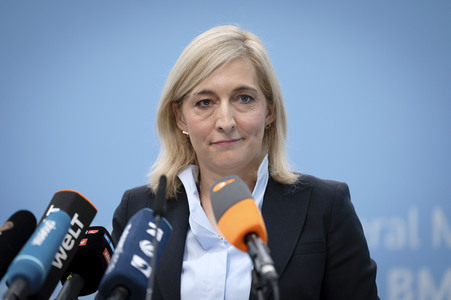 Pressestatement von Nina Warken in Berlin