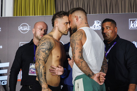 Wiegen zum Boxevent 'Fame Fighting 3' in Essen